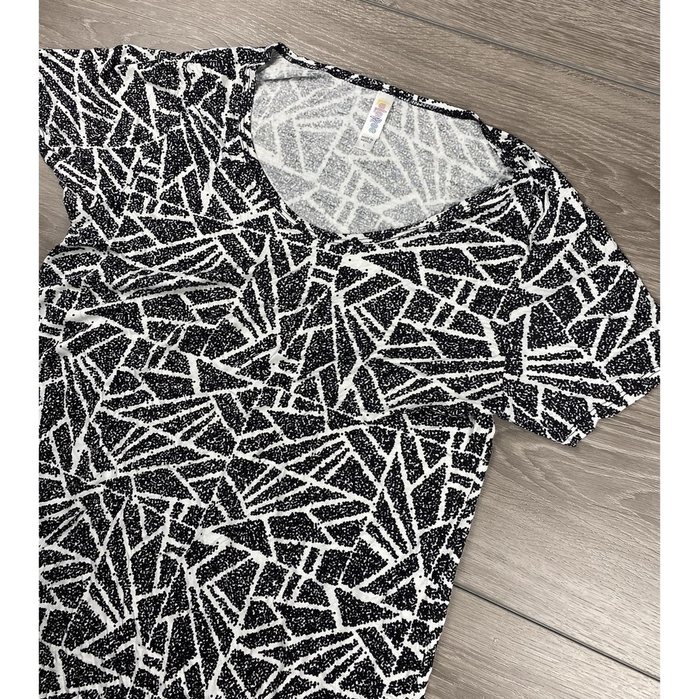 Lularoe Women's Gigi Geometric Pattern Short Sleeve Top Black White Large New